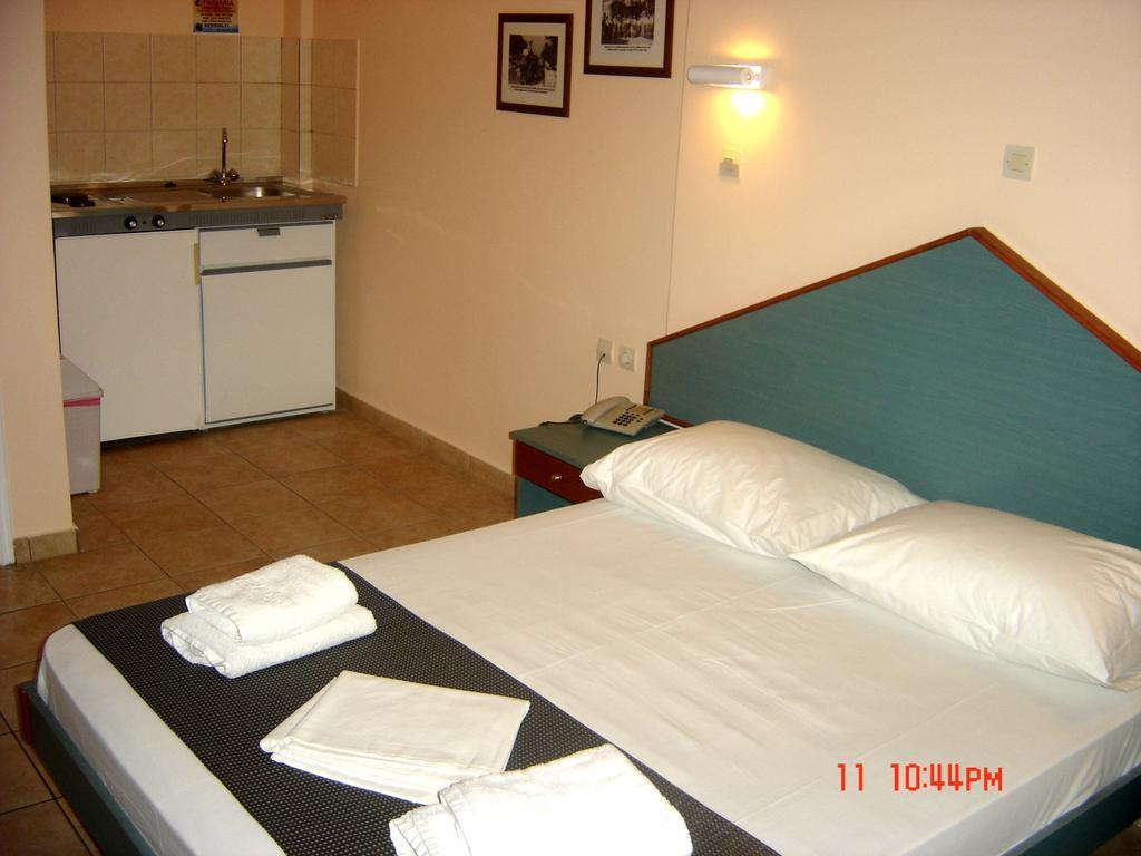 Filoxenia Apartments & Studios Theológos Cameră foto